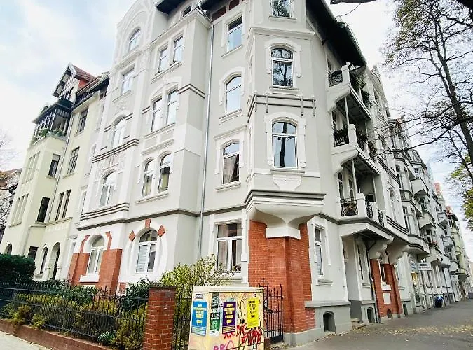 Hannover List 2 Bedroom Home Away From Home